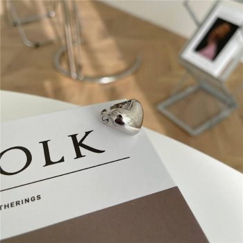 Elegant Silver Heart Ring