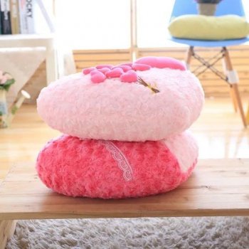 Charming Rose Pink Heart-Shaped Love Cushion