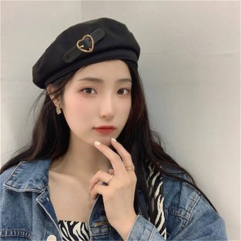 Elegant Black Beret with Metal Love Heart Buckle