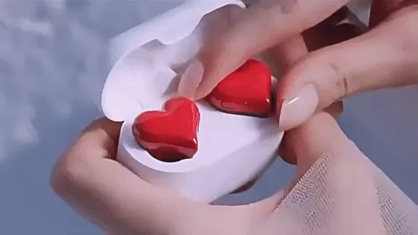 1 (32)