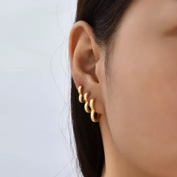 Chic Golden Heart Hoop Earrings