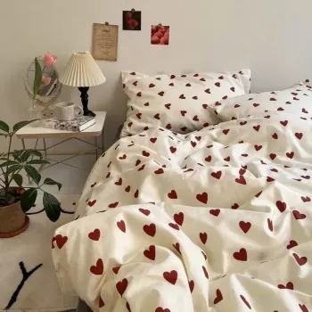 Heart Pattern Bedding Set