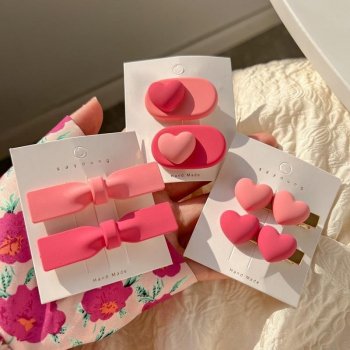 Charming Pink Floral Hairpins