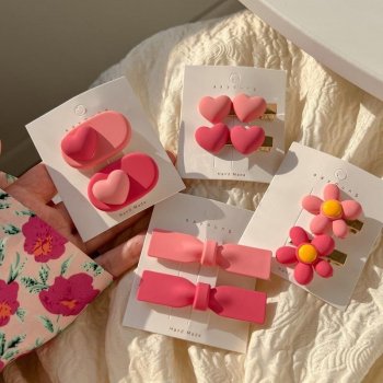 Charming Pink Floral Hairpins