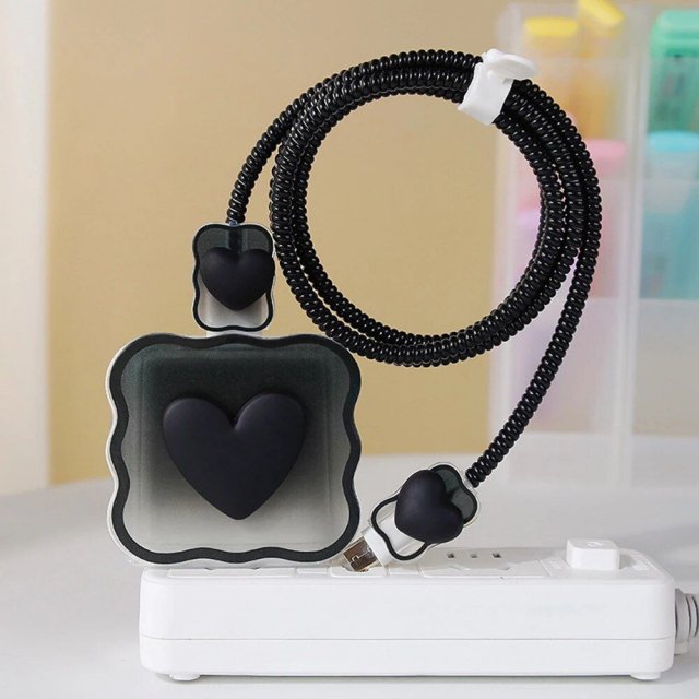 3D Love Heart Cable Protector & Organiser Kit for iPhone