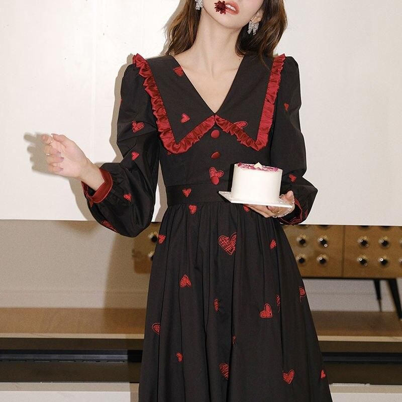 Vintage Black Heart Long Dress Elegant Puff Sleeve Christmas Party Dress Female Winter Korean One Piece Gothic Y2K Dress 2021