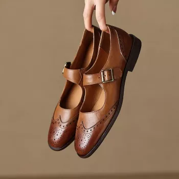 Elegant Leather Mary Janes: Women's Round Toe Chunky Heel Pumps