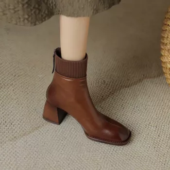 Chic Leather Ankle Boots with Rear Zipper