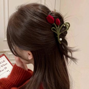 Elegant Retro Velvet Tulip Hair Clip with Pearl Accents