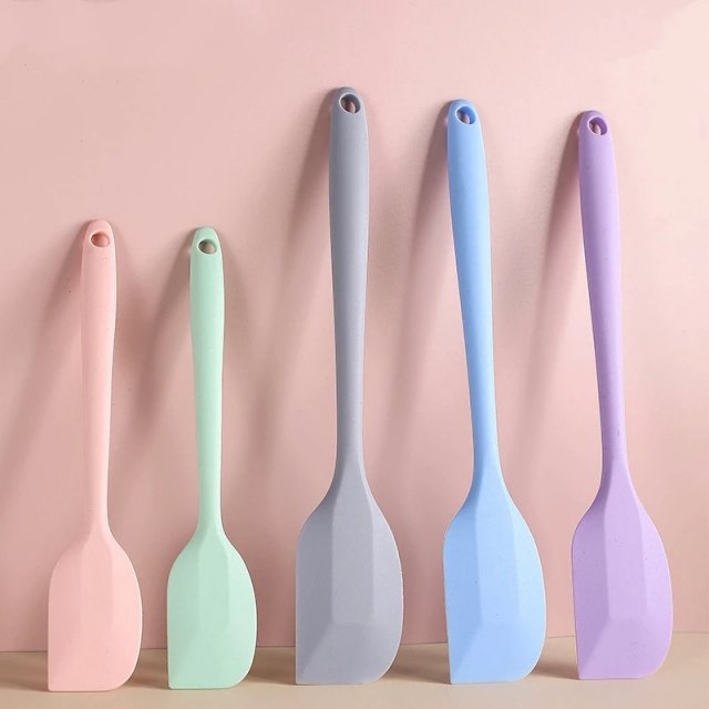 Multi-Purpose Silicone Baking Spatula - Image 6