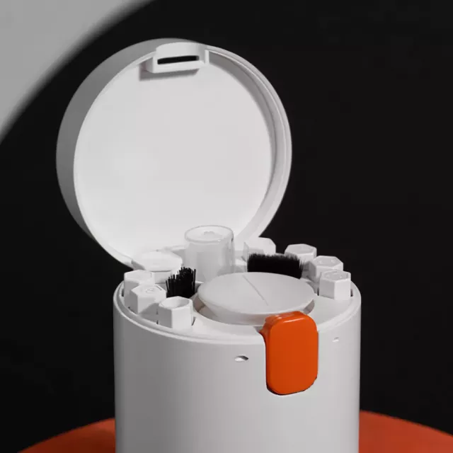 20-in-1 Ultimate Electronics Cleaning Kit for Computers, Cameras & Earphones - Image 3