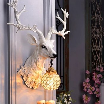 Luxury Vintage Deer Wall Lamp with LED Lighting and Crystal Shade
