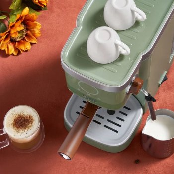 Italian Espresso Coffee Machine: Semi-Automatic Capsule Brewer