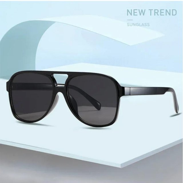 Vintage Square Sunglasses for Women - Image 2