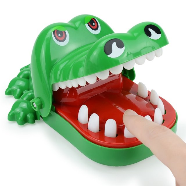 Laugh & Snap Crocodile Dentist Game - Image 6