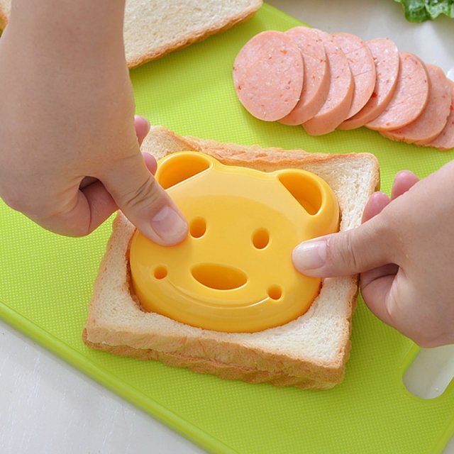 Bear-Shaped Sandwich Cutter - Image 5