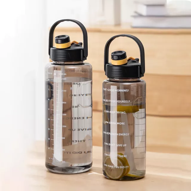 Large Capacity Sports Water Cup - Image 2