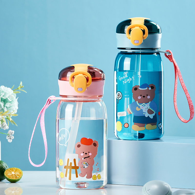 Kids' Cartoon Sippy Cup with Straw and Secure Lid Feeding Kids & Babies