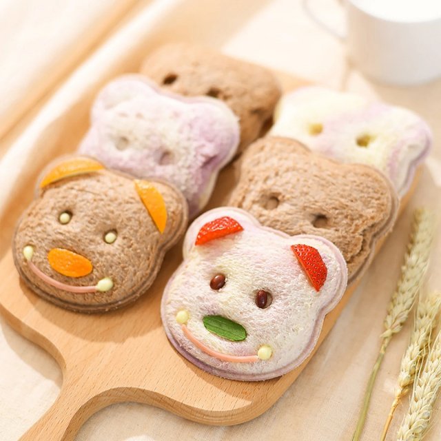 Bear-Shaped Sandwich Cutter - Image 6
