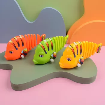 Fun Wind-Up Wiggle Fish Toy for Children