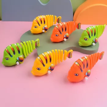 Fun Wind-Up Wiggle Fish Toy for Children