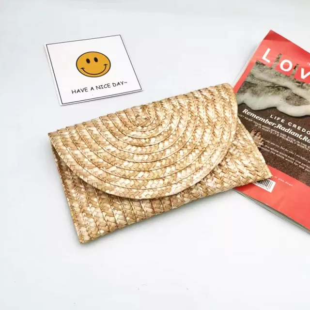 Women's Grass Woven Large Capacity Clutch Bag - Image 3