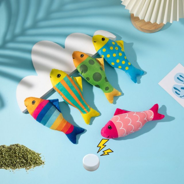 Catnip-Infused Fish Toy - Image 3