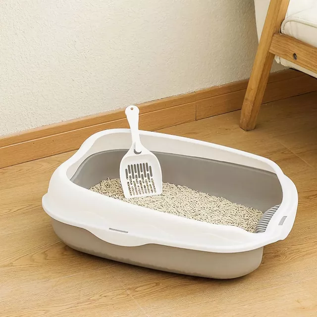 Semi-Closed Spatter-Proof Cat Litter Box with Large Space and Anti-Splash Pedal - Image 5