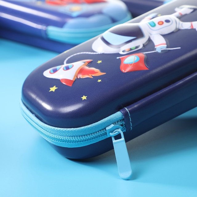 3D Astronaut Pencil Case - Image 5