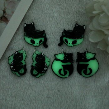 6 Pcs Glow in the Dark Cat Charms -