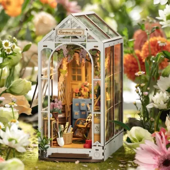 Garden House Book Nook Kit