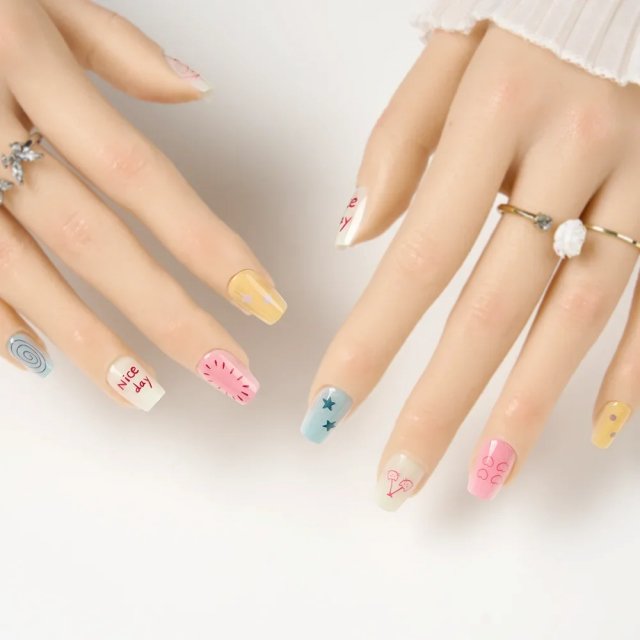 10-Piece Cute Cat & Star French Tip Press-On Nails - Glossy Gradient Full Cover Nails - Image 5