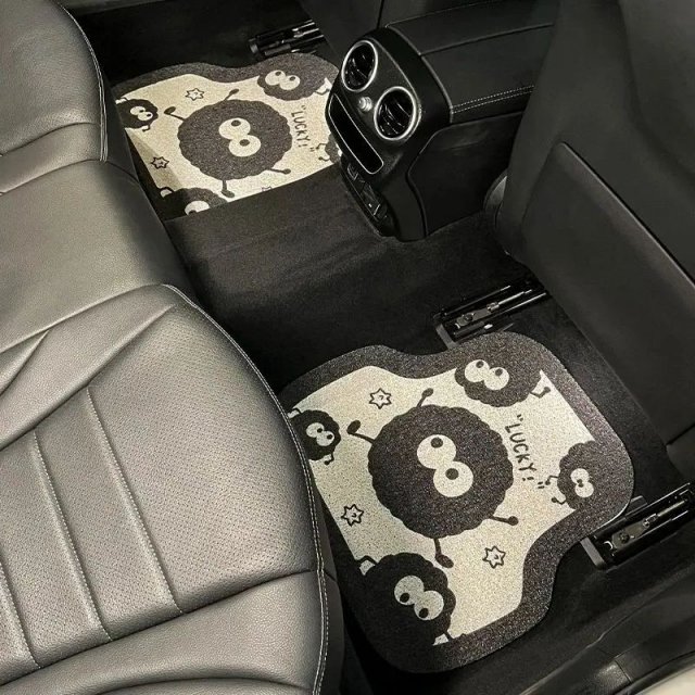 Universal Short Plush Car Floor Mats - Anti-dirty, Anti-slip Cartoon Dust Elf Interior Mats - Image 4