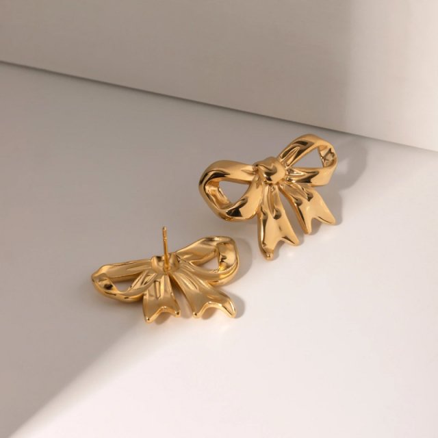 18K PVD Plated Geometric Bow Hoop Earrings - Image 4