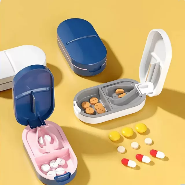 Portable 2-in-1 Pill Cutter and Storage Box – Mini Medicine Divider and Crusher - Image 5