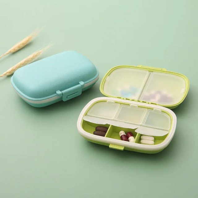 8-Grid Travel Pill Box Organizer with Seal Ring – Wheat Straw Medicine Container - Image 4
