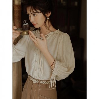 French Retro Lace Collar Bow Tie Shirt
