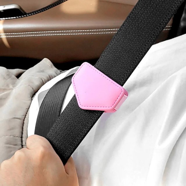Magnetic PU Seat Belt Clip - Image 3