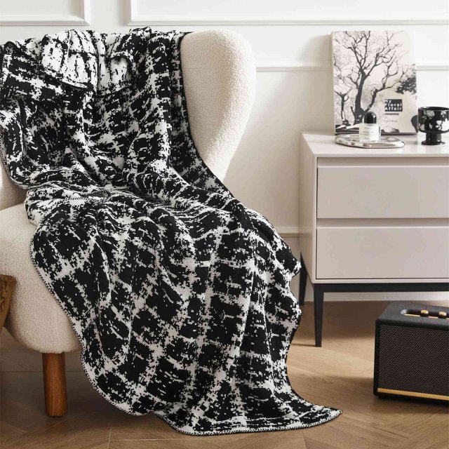 Luxury Wool Knitted Blanket - Elegant Wearable Sofa Bed Throw - Perfect for Home, Travel, and TV Time - Image 3