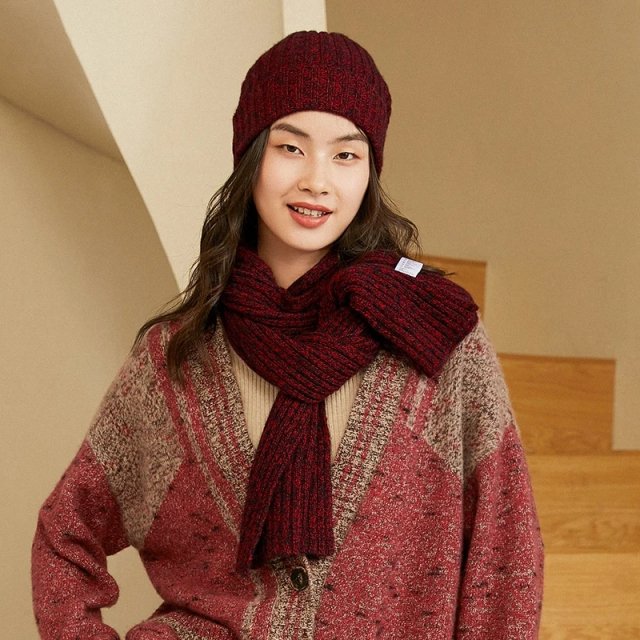 Luxurious 100% Cashmere Knit Winter Scarf for Women - Image 5