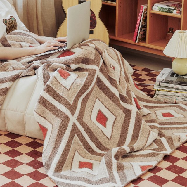 Endless Colorful Plaid Blanket - Image 4