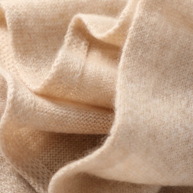 100% Pure Cashmere Women's Scarf - Image 3