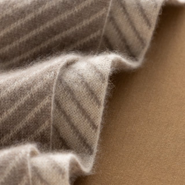 100% Goat Cashmere Knitted Scarf - Image 5