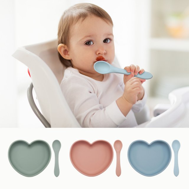 Kawaii Heart-Shaped Silicone Baby Plate with Spoon - Image 5