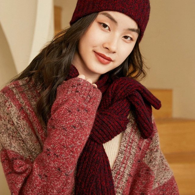 Luxurious 100% Cashmere Knit Winter Scarf for Women - Image 6