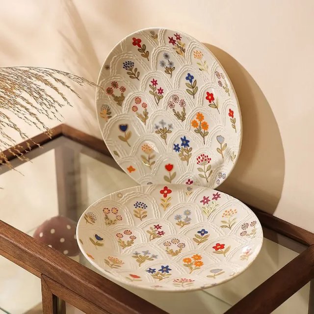 Elegant Floral Ceramic Plate - Image 5