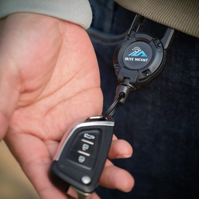 Heavy Duty Retractable ID Badge Reel - Image 6