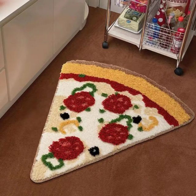 Fluffy Tufted Pizza Bath Mat - Image 3