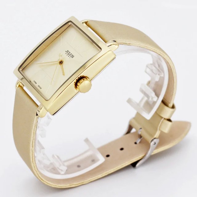 Elegant Women's Square Fashion Watch - Image 3