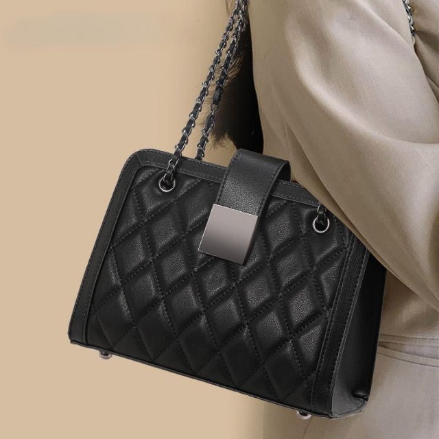 Genuine Leather Women's Shoulder Bag - Image 2